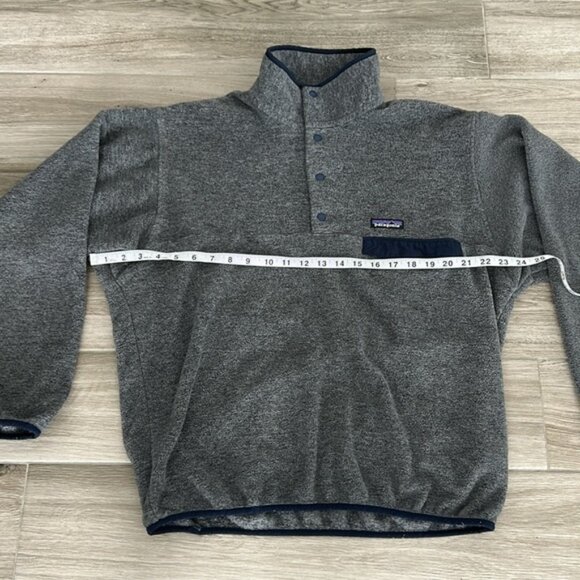 Patagonia Gray Fleece Pullover - Picture 5 of 5
